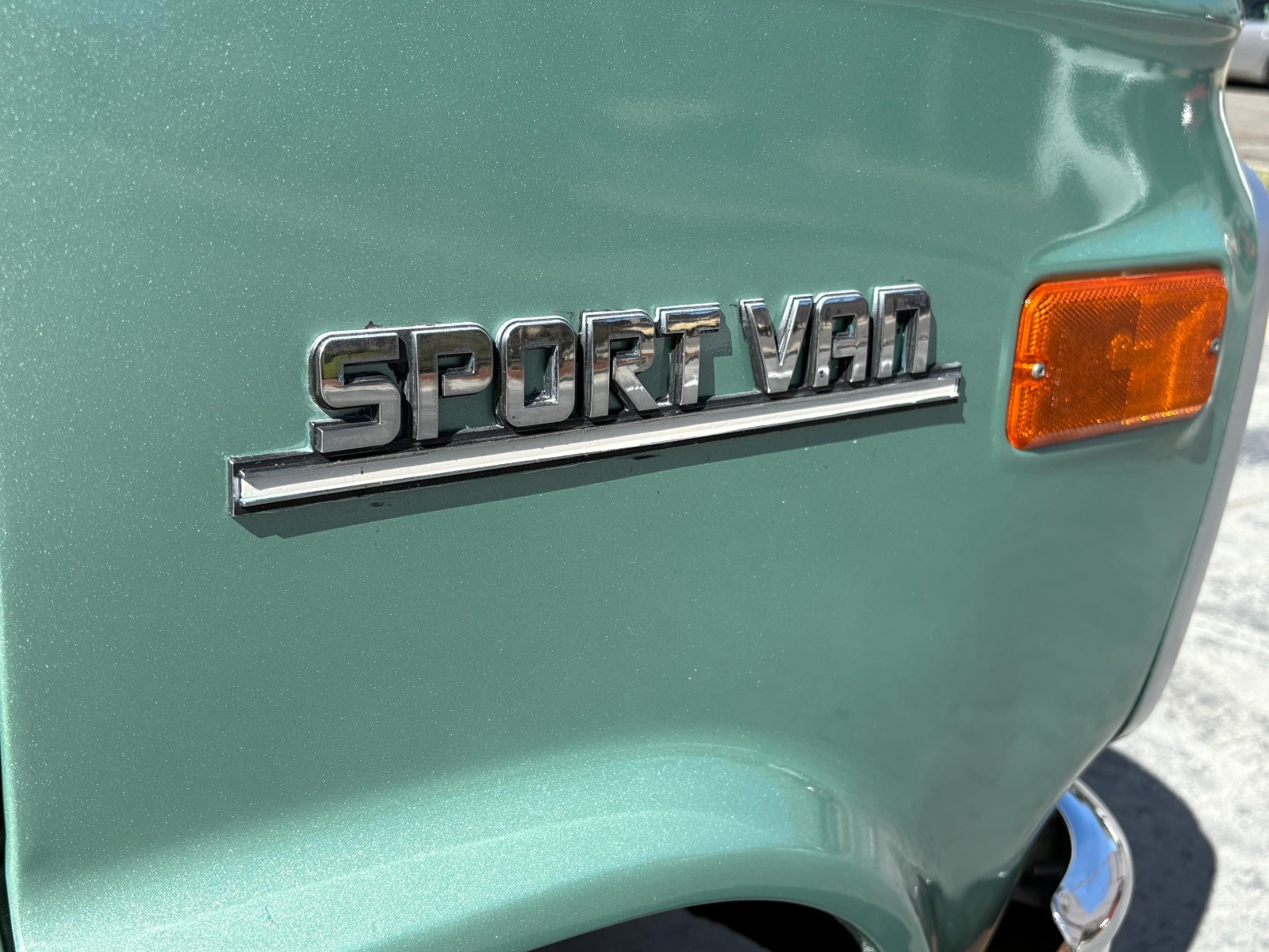 Chevrolet-G10-Van-1987-9