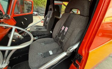 Chevrolet-G20-Van-1968-Minivan-12