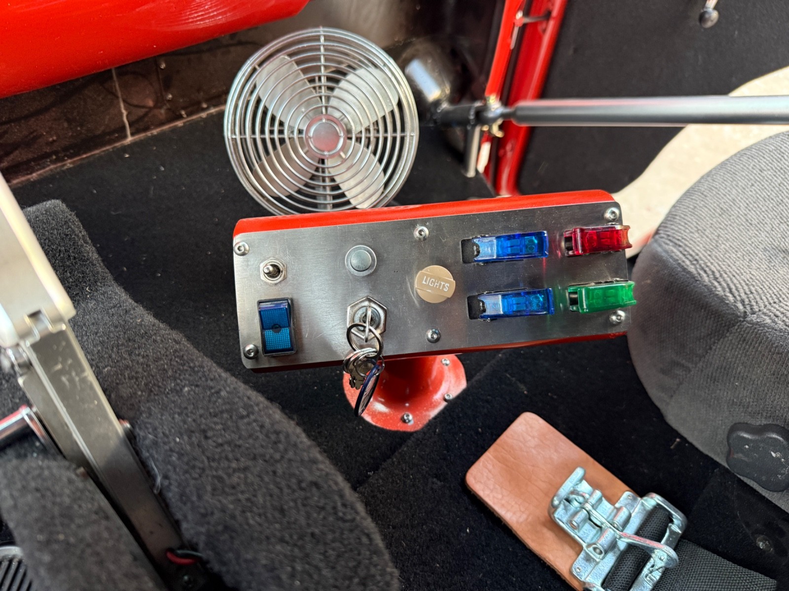 Chevrolet-G20-Van-1968-Minivan-14