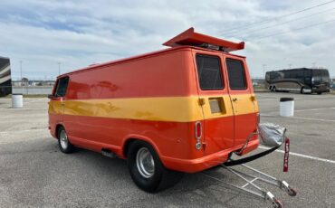 Chevrolet-G20-Van-1968-Minivan-2