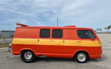 Chevrolet-G20-Van-1968-Minivan-3