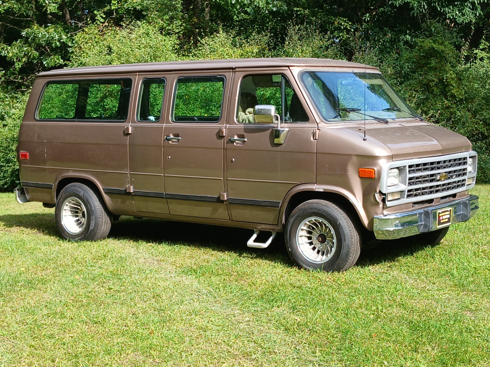 Chevrolet-G20-Van-1995-Van-26