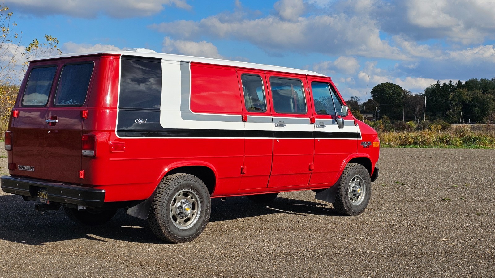 Chevrolet-G30-Van-1990-Coupe-1