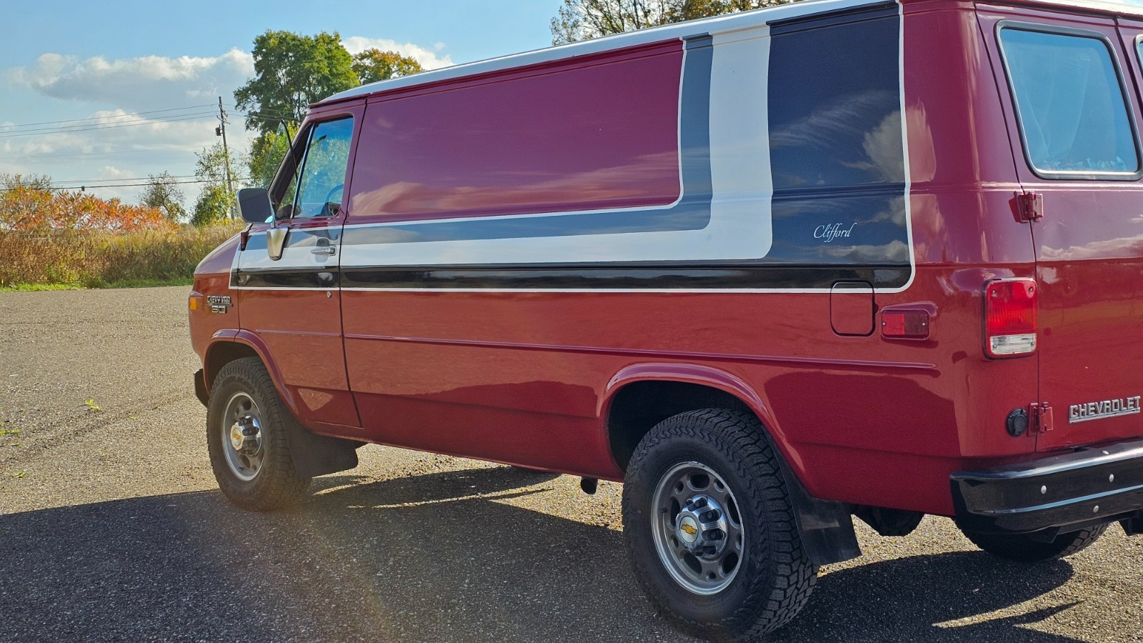 Chevrolet-G30-Van-1990-Coupe-2