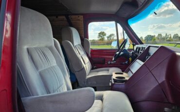 Chevrolet-G30-Van-1990-Coupe-26