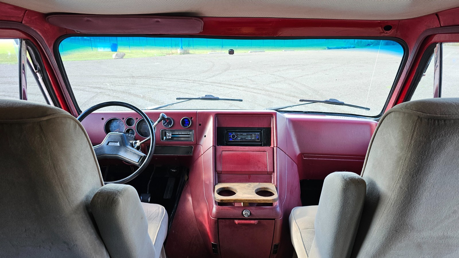Chevrolet-G30-Van-1990-Coupe-27