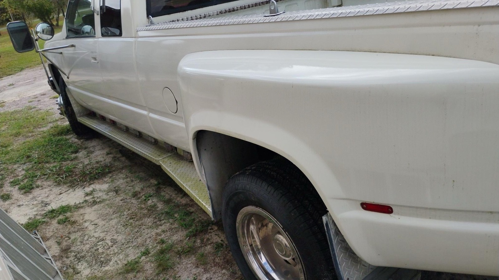 Chevrolet-Gmt-400-1990-4