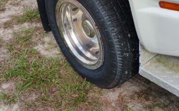 Chevrolet-Gmt-400-1990-7