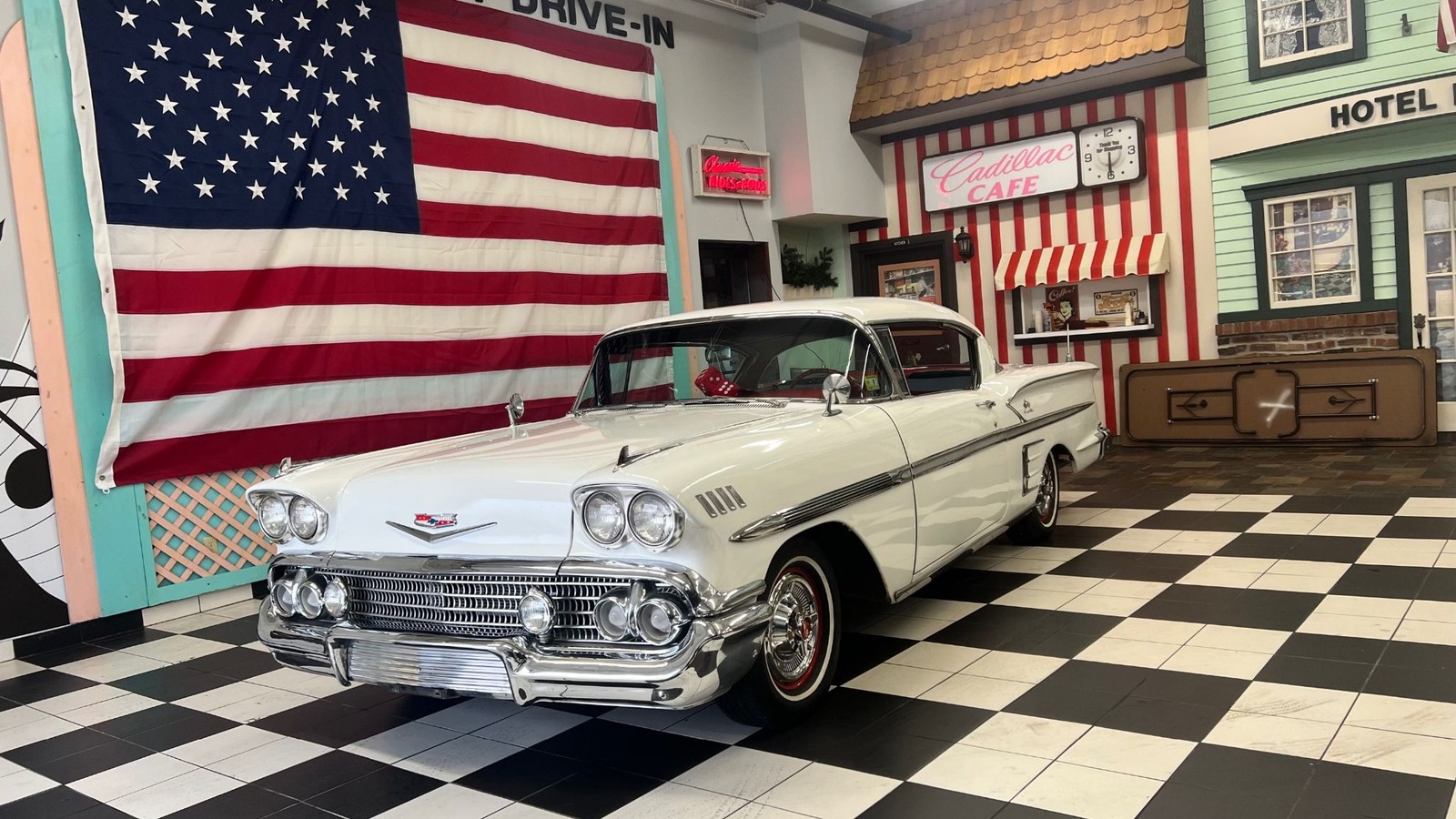 Chevrolet-Impala-1958-348-TRI-Power-2