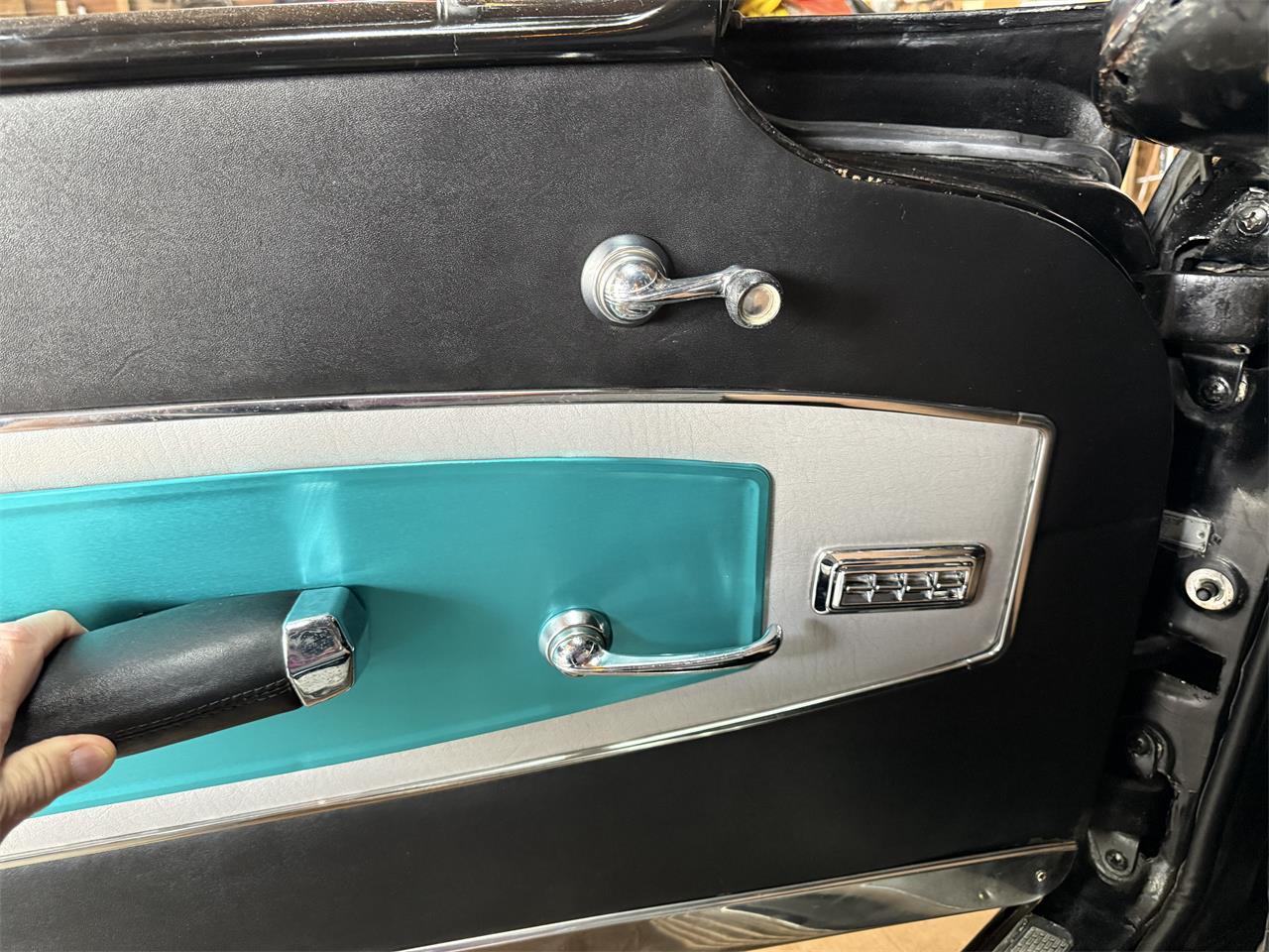 Chevrolet-Impala-1958-Black-Black-8