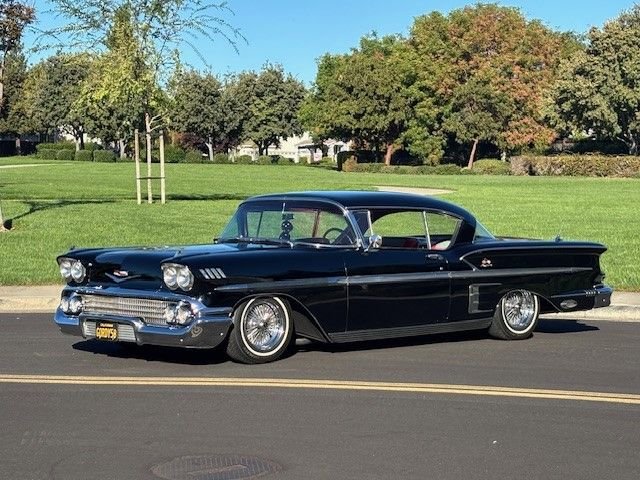 Chevrolet-Impala-1958-Black-Red-11