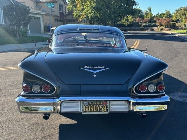 Chevrolet-Impala-1958-Black-Red-17