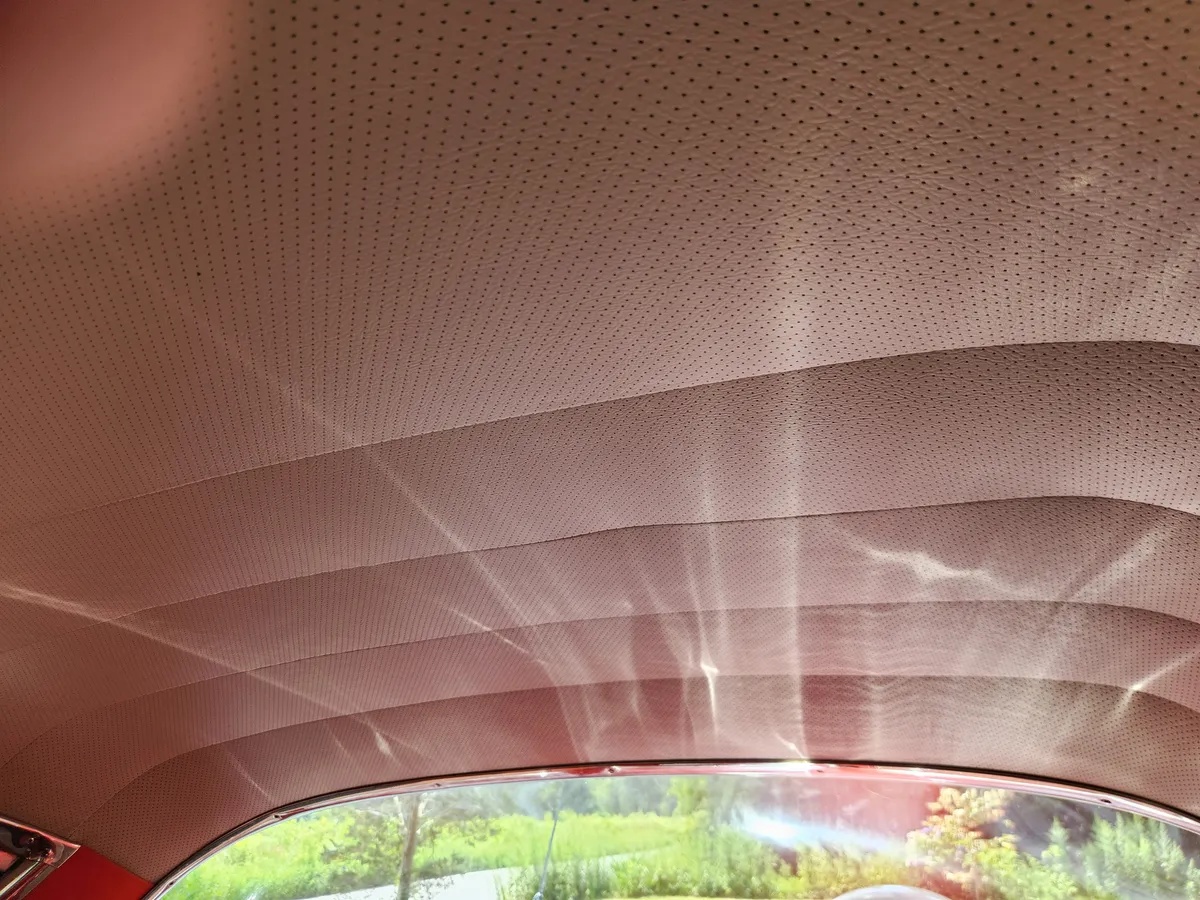 Chevrolet-Impala-1958-White-Red-Silver-Black-12