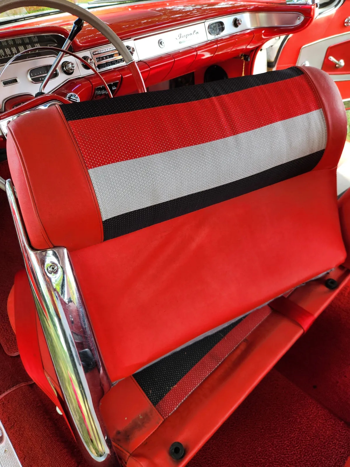 Chevrolet-Impala-1958-White-Red-Silver-Black-7