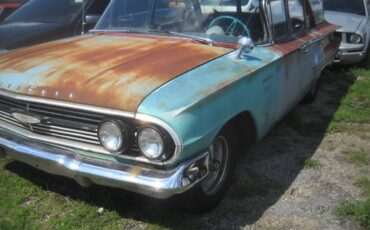 Chevrolet-Impala-1960-Wagon-2