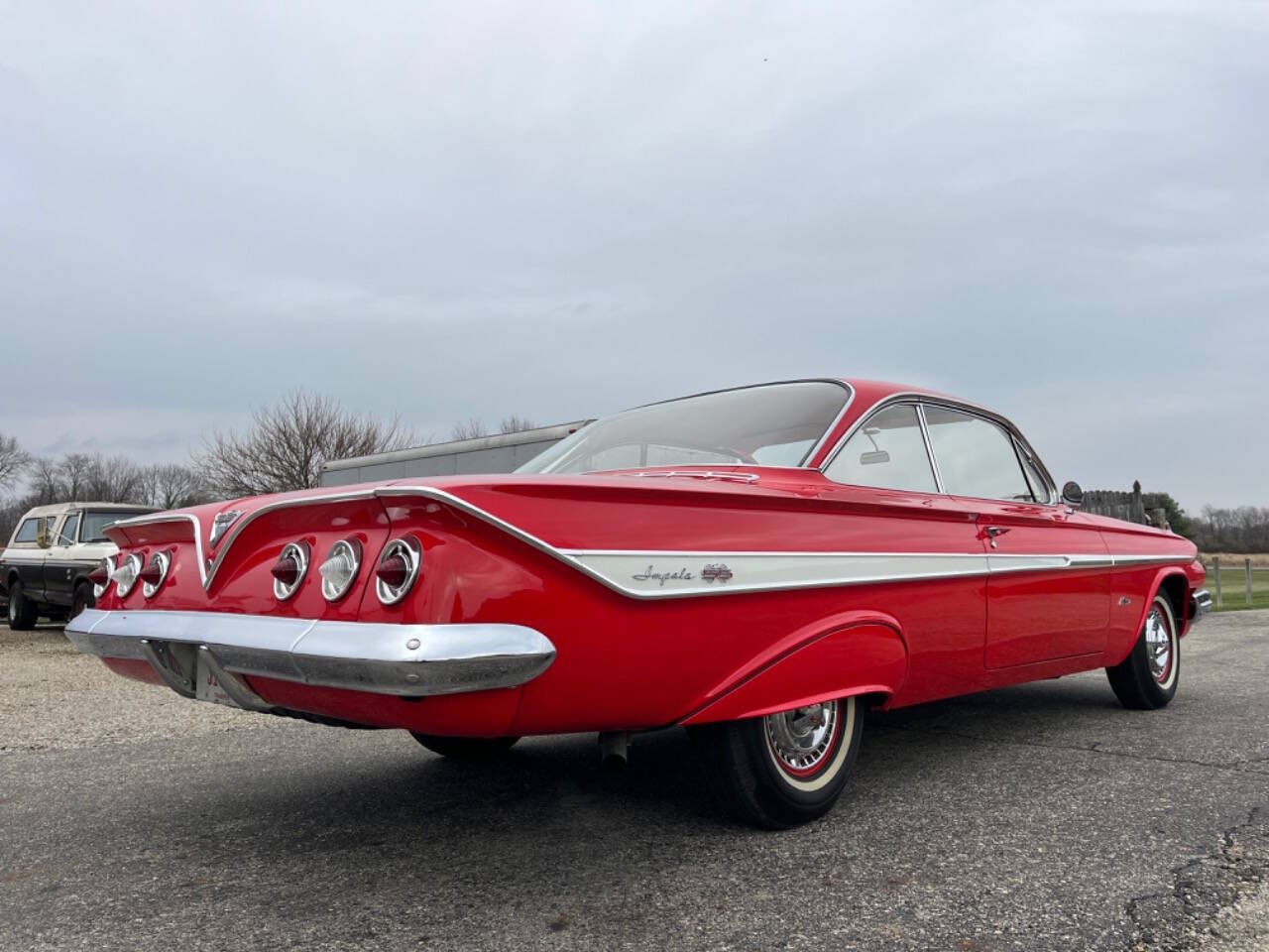 Chevrolet-Impala-1961-Coupe-13