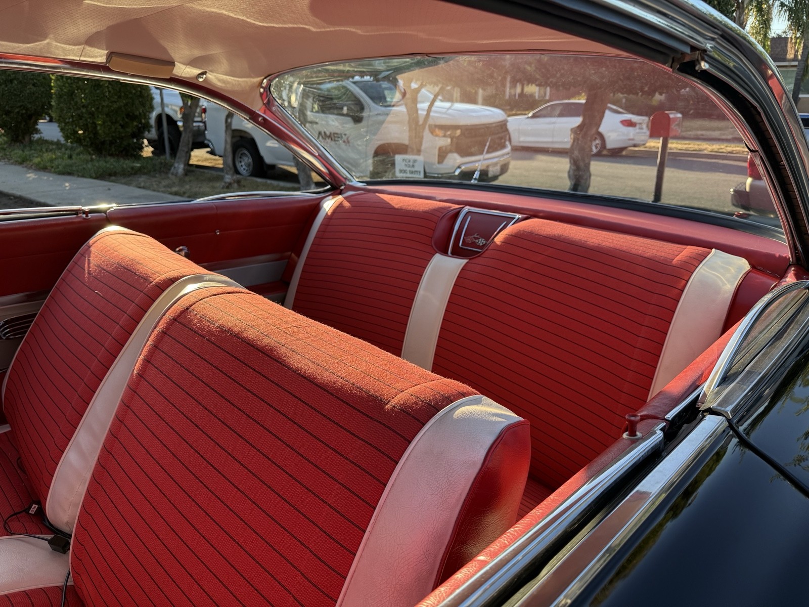 Chevrolet-Impala-1961-Coupe-15