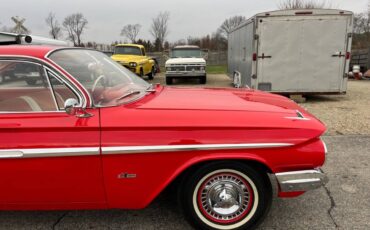 Chevrolet-Impala-1961-Coupe-18