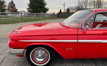 Chevrolet-Impala-1961-Coupe-23