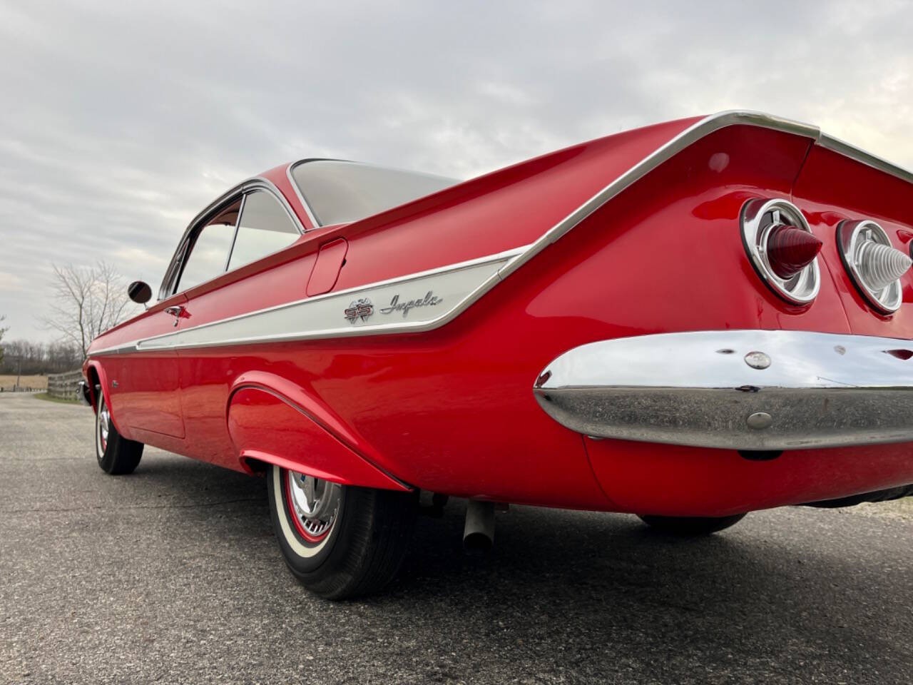 Chevrolet-Impala-1961-Coupe-26