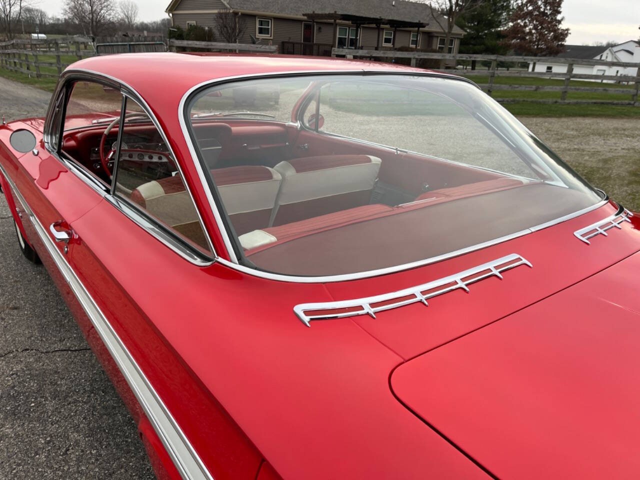 Chevrolet-Impala-1961-Coupe-39