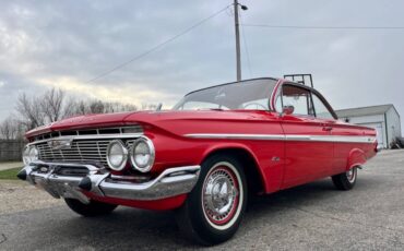 Chevrolet-Impala-1961-Coupe-6