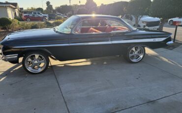 Chevrolet-Impala-1961-Coupe-7