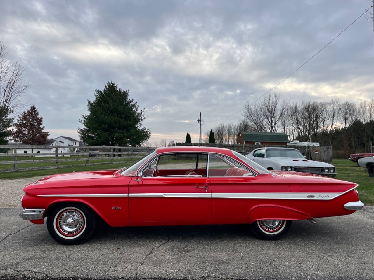 Chevrolet-Impala-1961-Coupe-7