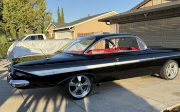 Chevrolet-Impala-1961-Coupe-8
