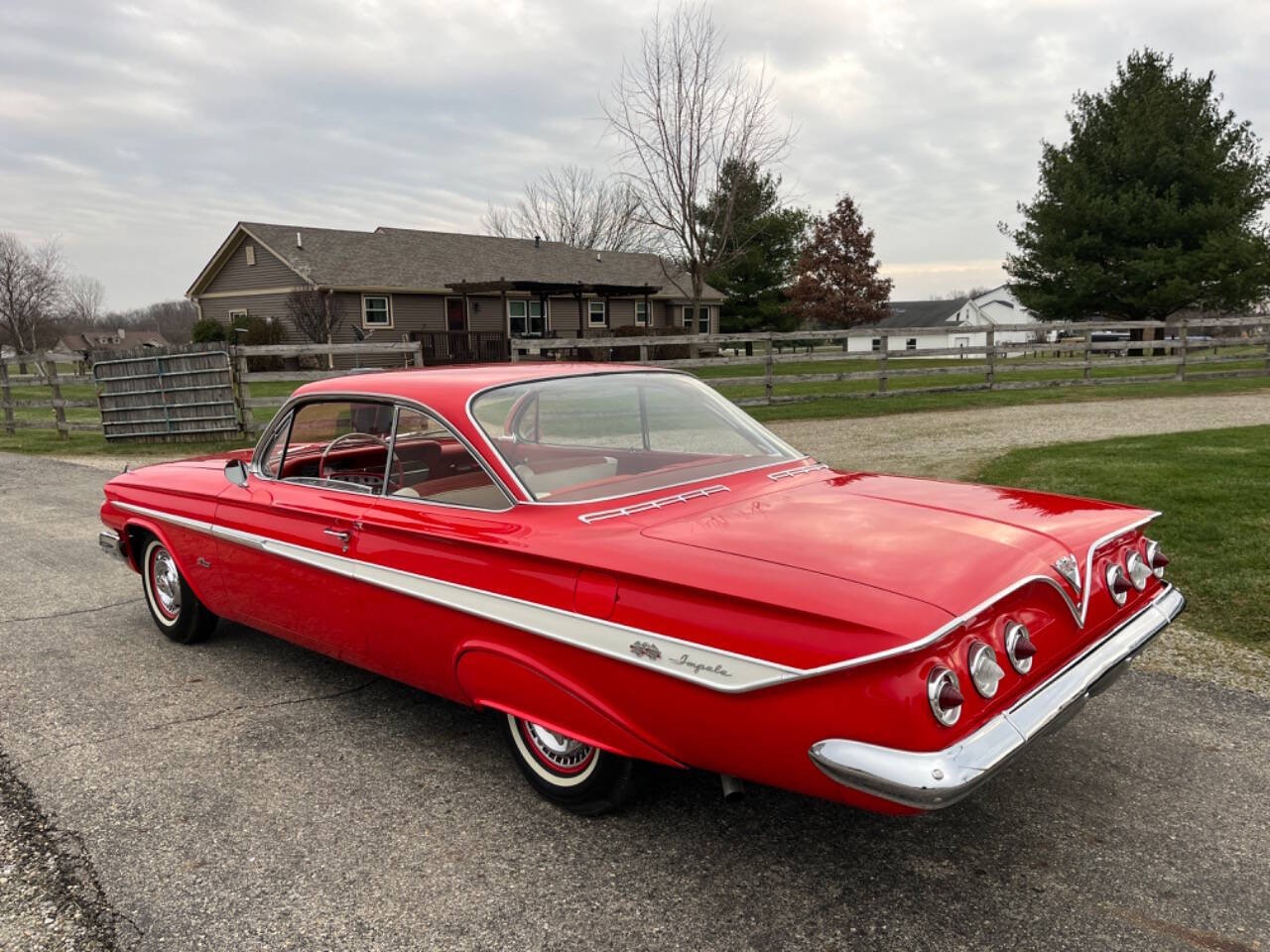 Chevrolet-Impala-1961-Coupe-8
