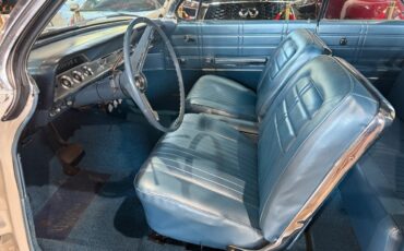 Chevrolet-Impala-1962-Classic-Car-4