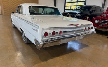 Chevrolet-Impala-1962-Classic-Car-9