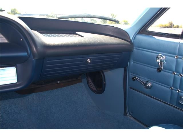 Chevrolet-Impala-1963-Convertible-29