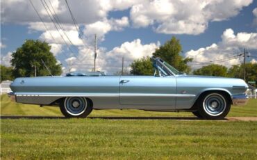 Chevrolet-Impala-1963-Convertible-3