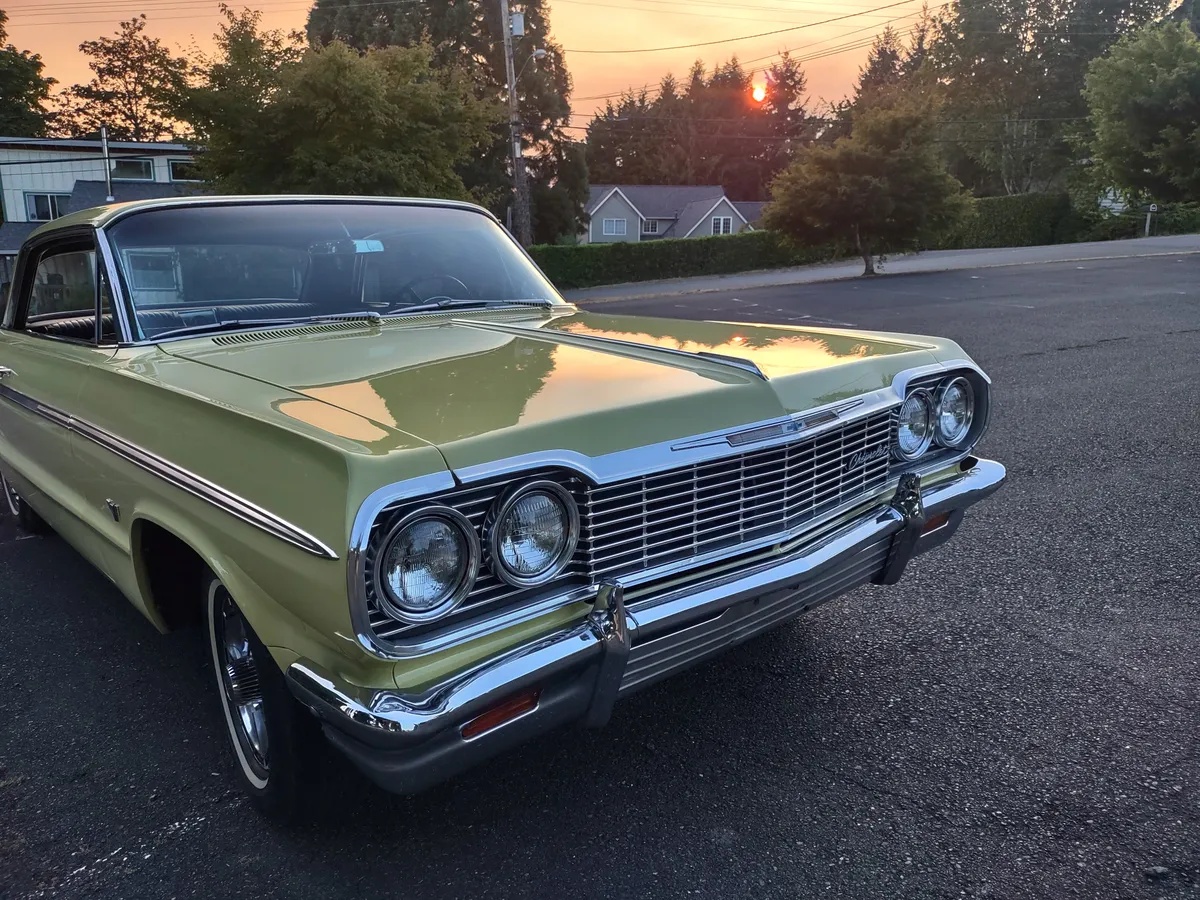 Chevrolet-Impala-1964-12