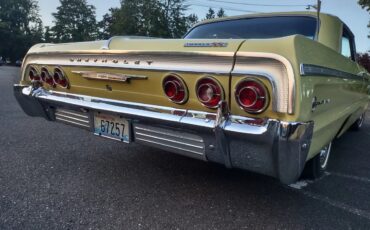 Chevrolet-Impala-1964-17