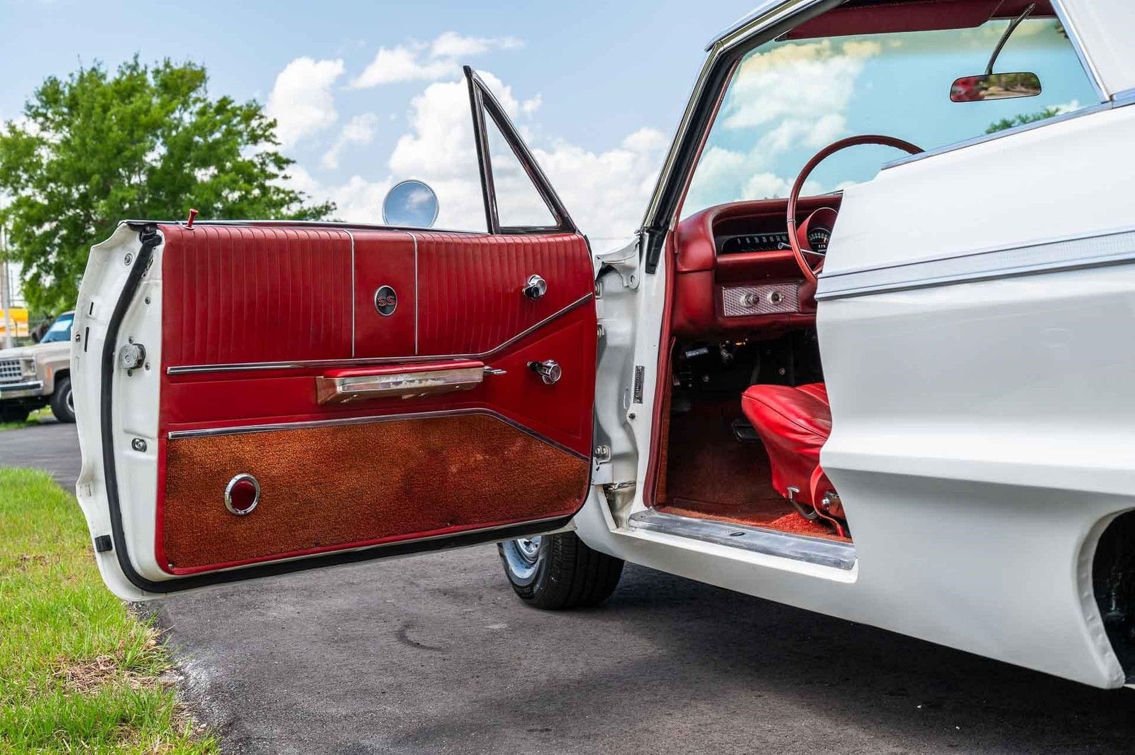 Chevrolet-Impala-1964-2-Door-17