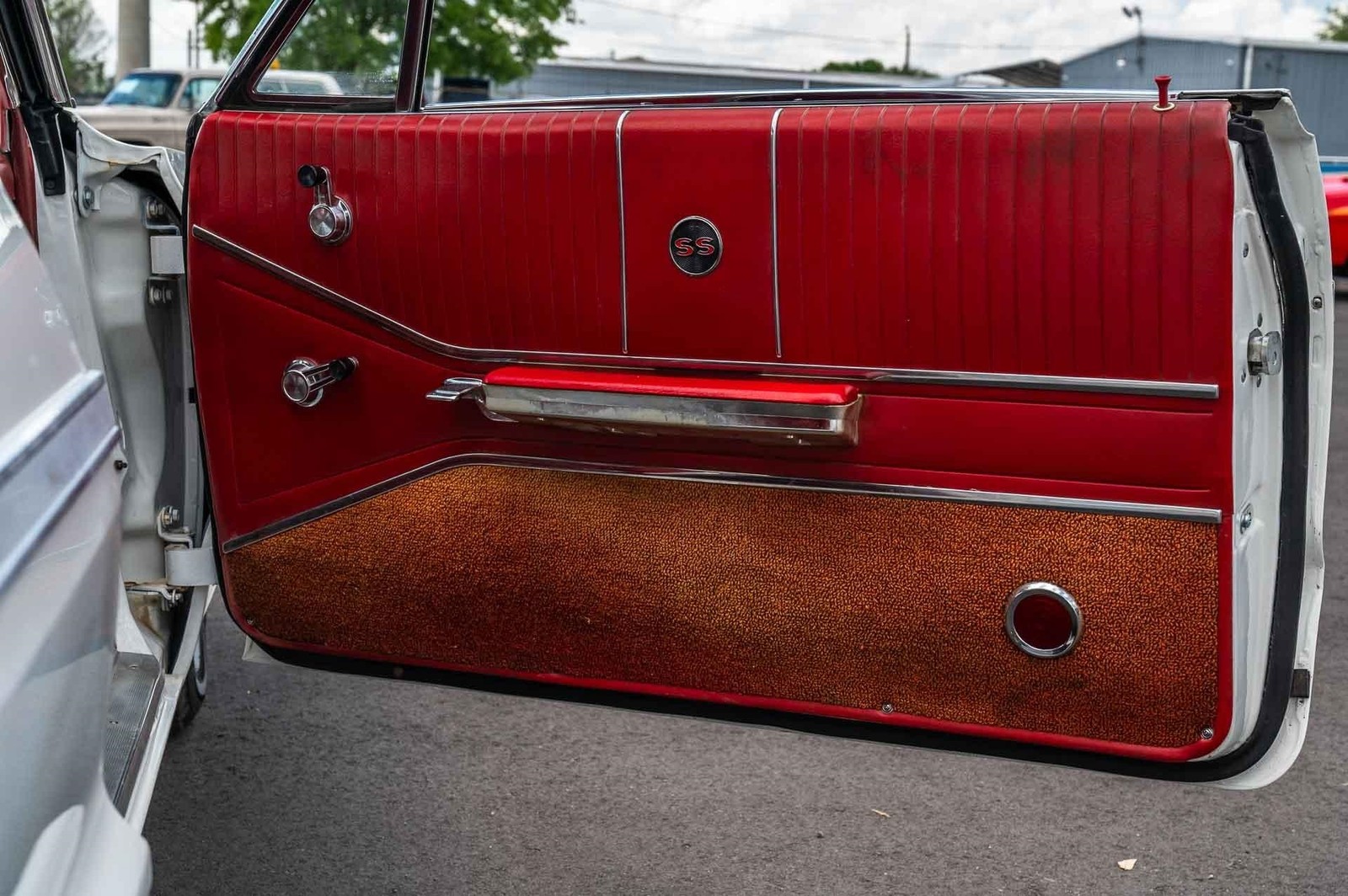 Chevrolet-Impala-1964-2-Door-24