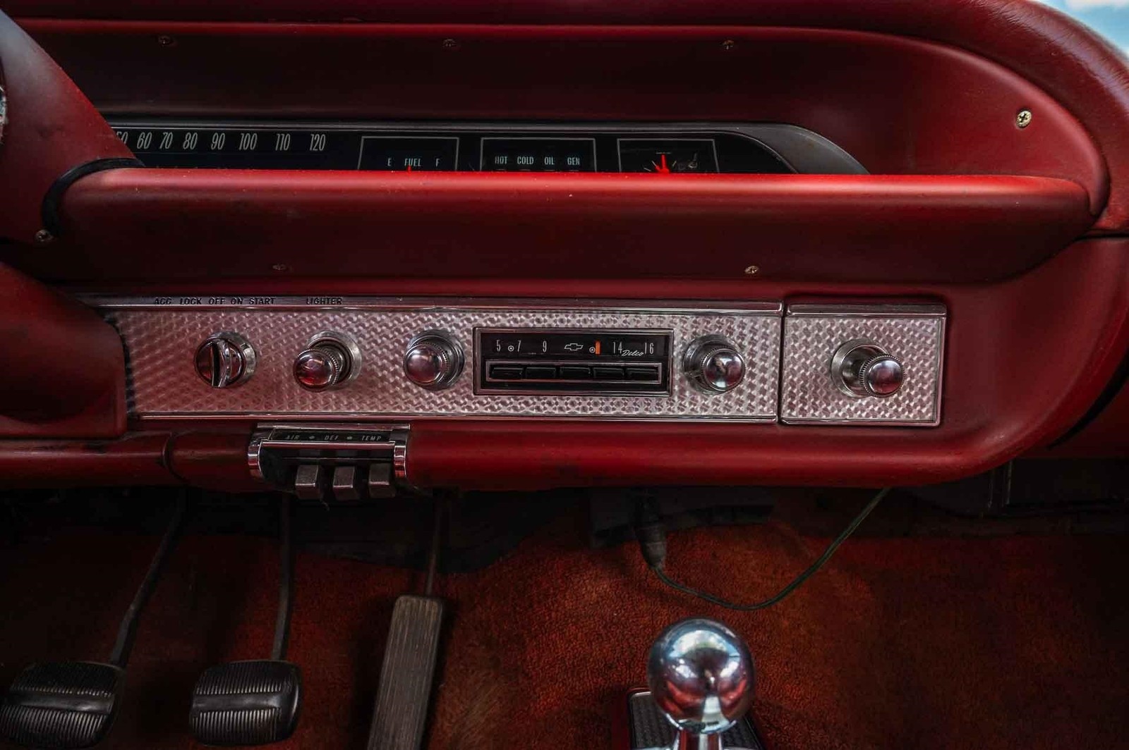 Chevrolet-Impala-1964-2-Door-34