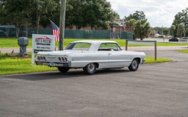 Chevrolet-Impala-1964-2-Door-5