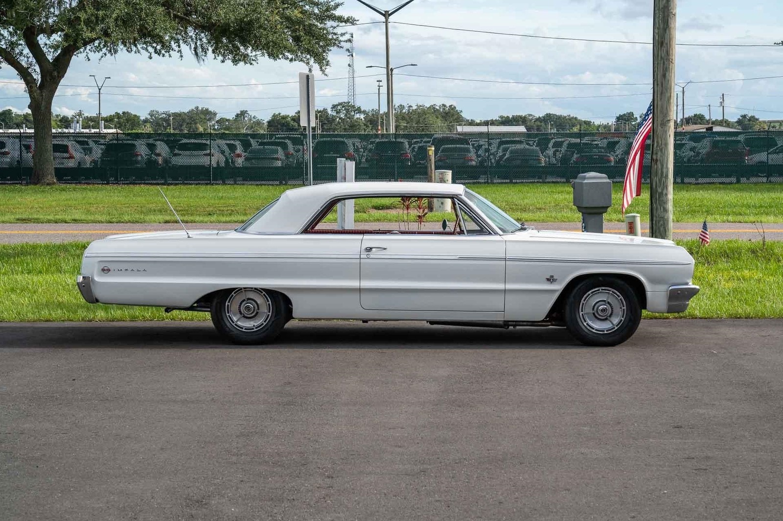 Chevrolet-Impala-1964-2-Door-6