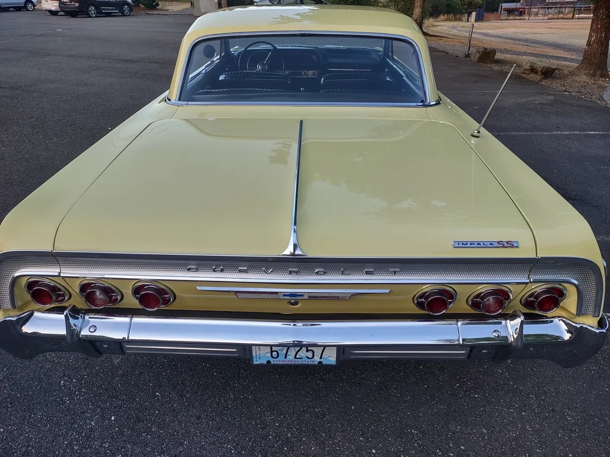 Chevrolet-Impala-1964-6