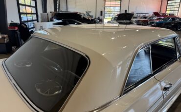 Chevrolet-Impala-1964-Classic-Car-18