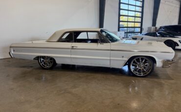 Chevrolet-Impala-1964-Classic-Car-24