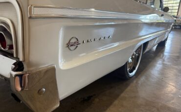 Chevrolet-Impala-1964-Classic-Car-26