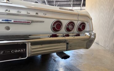 Chevrolet-Impala-1964-Classic-Car-29