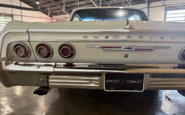 Chevrolet-Impala-1964-Classic-Car-30