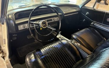 Chevrolet-Impala-1964-Classic-Car-37