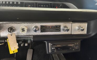 Chevrolet-Impala-1964-Classic-Car-38