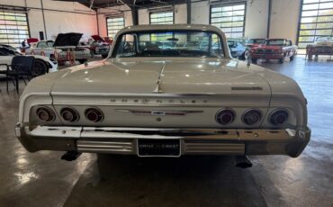 Chevrolet-Impala-1964-Classic-Car-6